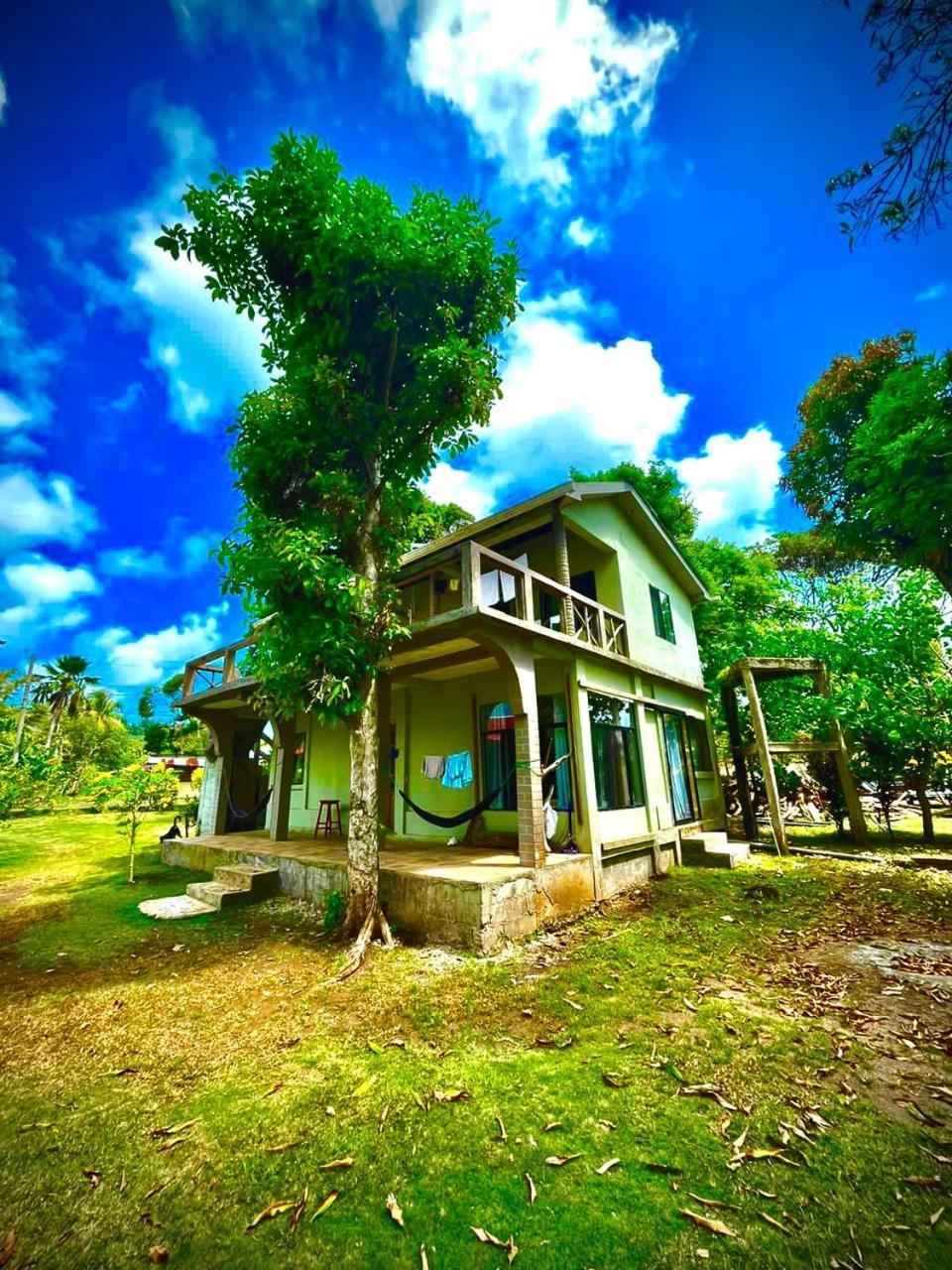 Guesthouse Island Escape South End Ngoại thất bức ảnh