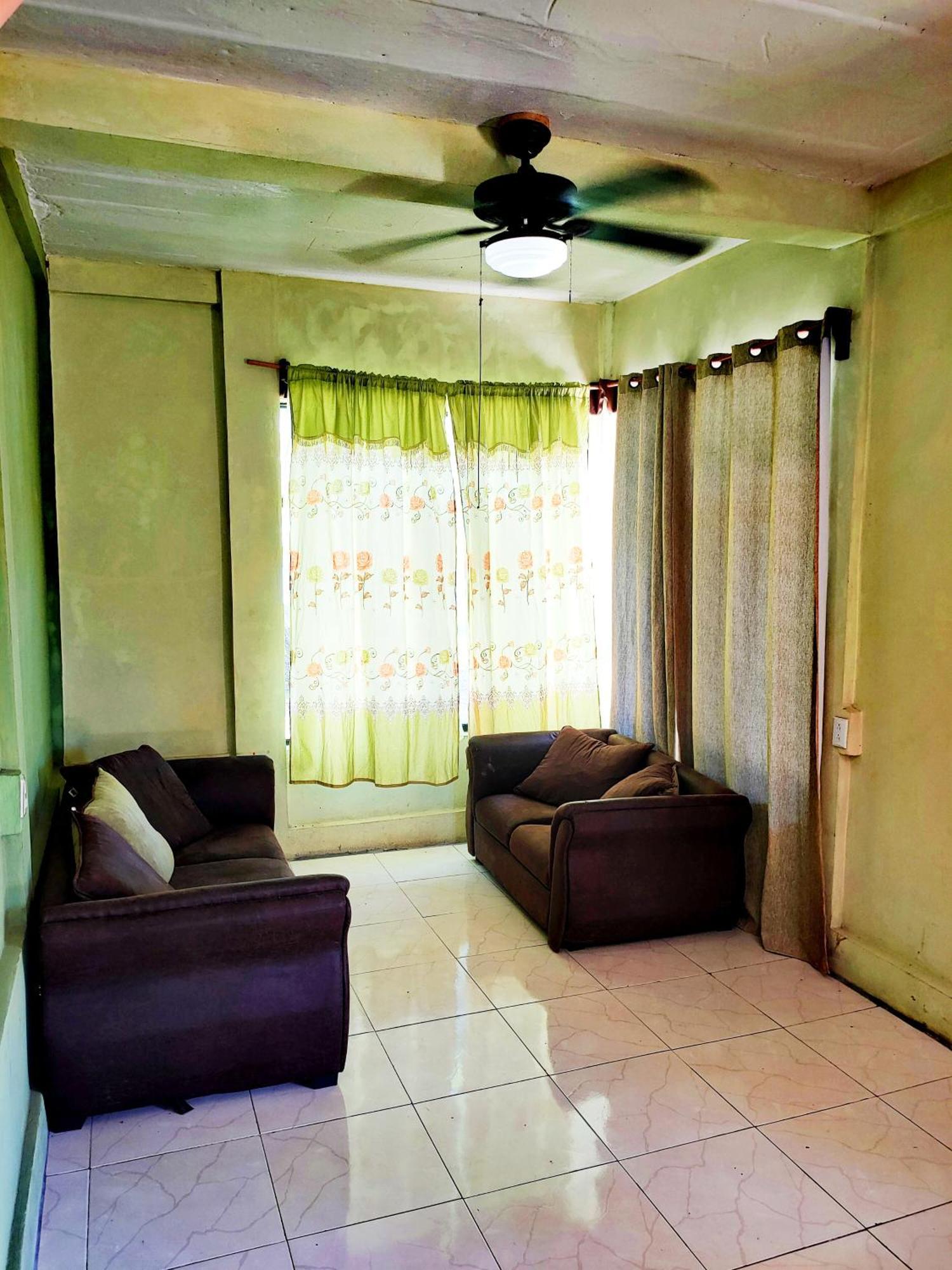 Guesthouse Island Escape South End Ngoại thất bức ảnh