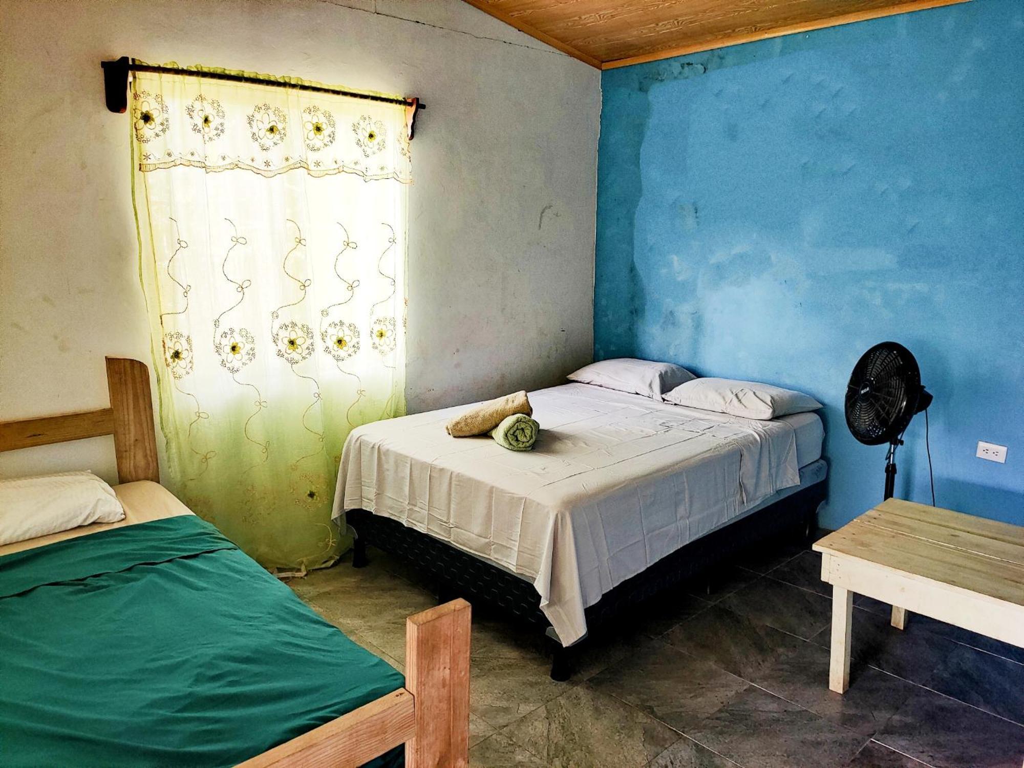 Guesthouse Island Escape South End Phòng bức ảnh