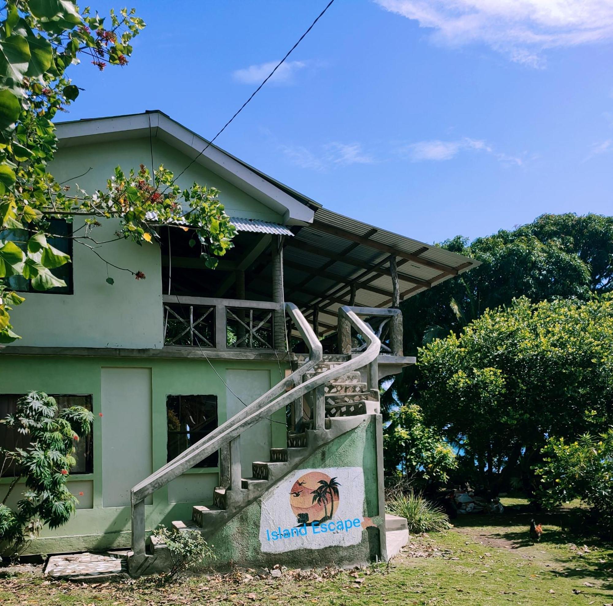 Guesthouse Island Escape South End Ngoại thất bức ảnh
