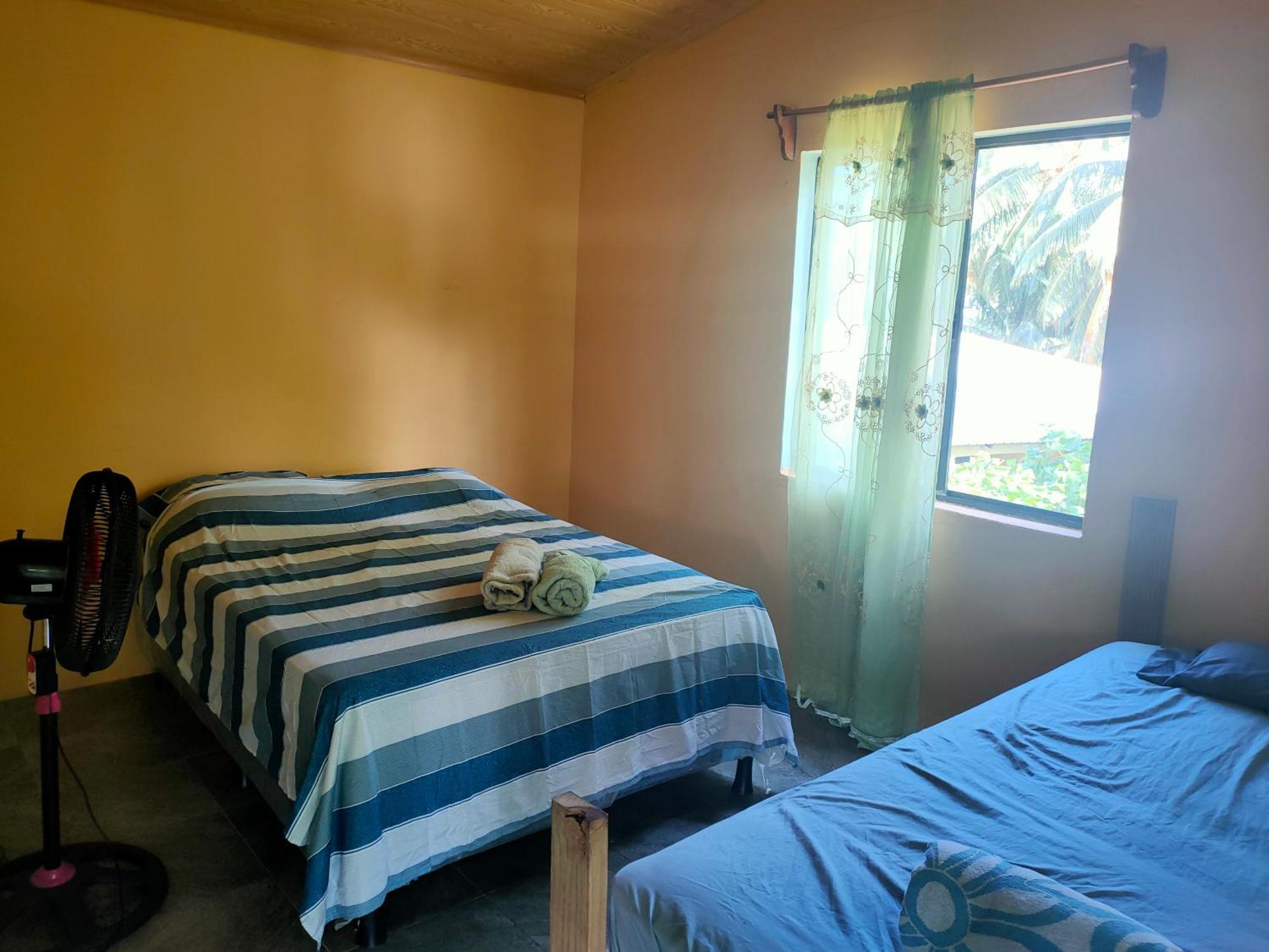 Guesthouse Island Escape South End Phòng bức ảnh