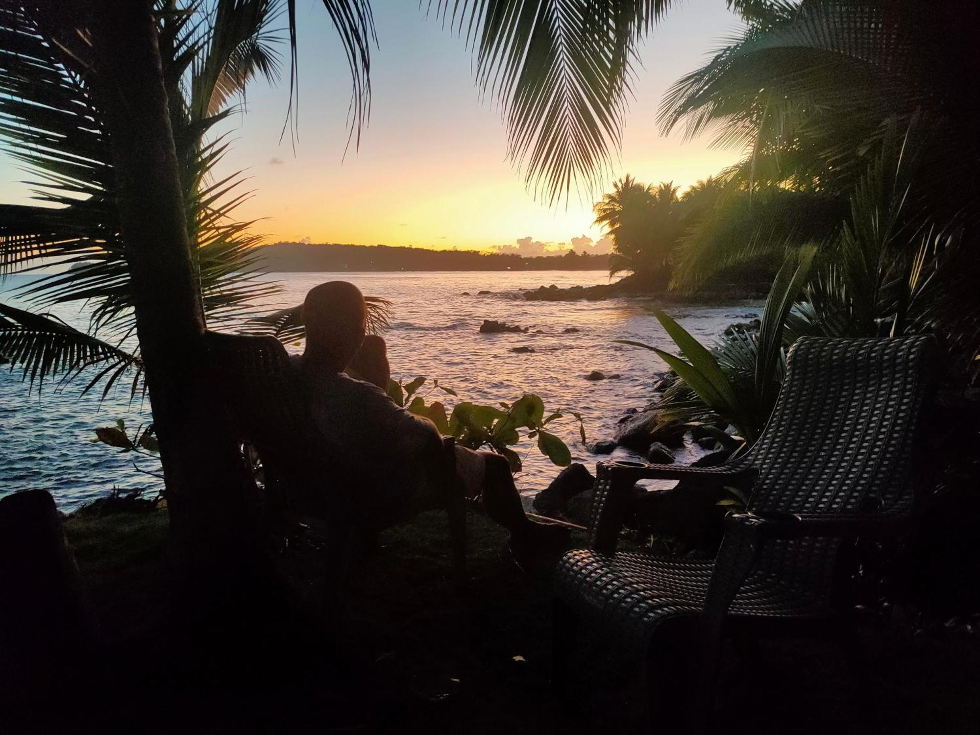 Guesthouse Island Escape South End Ngoại thất bức ảnh